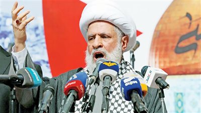 «حزب الله» يتحدى قرار نزع السلاح