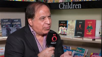 الشهاوي: غياب الاحتفاء بالشعراء المصريين سبب تراجع حضور 