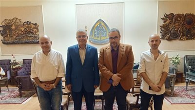 وكيل صحة الشرقية يلتقي رئيس جامعة الزقازيق لتعزيز التعاون المشترك