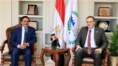رئيس التنظيم والإدارة ومدير المنظمة العربية للتنمية الإدارية يبحثان تطوير مهام المنظمة
