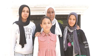 الأيتام الأربعة والحمل الثقيل