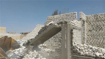 حملات مكبرة لإزالة التعديات علي الأراضي الزراعية بالبحيرة 