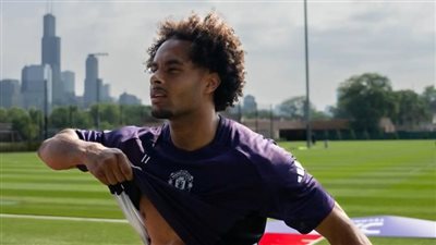 نابولي يستهدف ضم جوشوا زيركيزي لتعويض غياب لوكاكو 