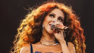 الدانتيل يعكس جرأة ميريام فارس في السويد 