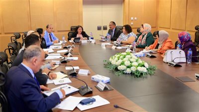 نائبة وزيرة التضامن تترأس اجتماع مشروع تحسين الوضع الاجتماعي والاقتصادي بالمنيا