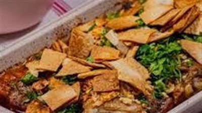 صينية الدجاج المتبل بالحمص والفلفل الأحمر.. حضريها في دقائق