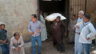 محافظ سوهاج يُكلف رئيس مركز البلينا بمتابعة صرف السماد لمستحقيه