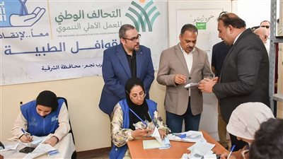 قافلة طبية مجانية بقرية بهنيا تقدم خدمات علاجية متكاملة للأهالي