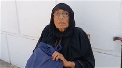 مسنة تناشد رئيس الوزراء لإنقاذها من تعديات جارها بالدقي