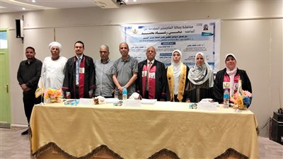 رسالة ماجستير بجامعة قنا تناقش تأثير الطقس على أنشطة نحل العسل