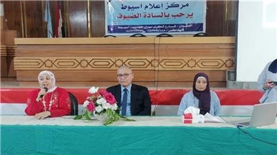 الذكاء الاصطناعي سلاح خطير في معركة الشائعات .. ندوة بإعلام أسيوط