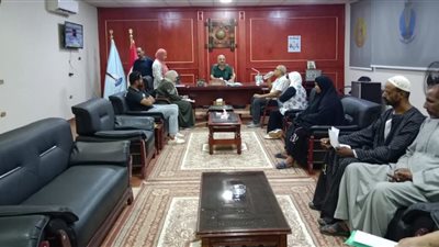 محافظ البحر الأحمر...التنسيق مع القطاعات الخدمية لتقديم أفضل الخدمات للمواطنين