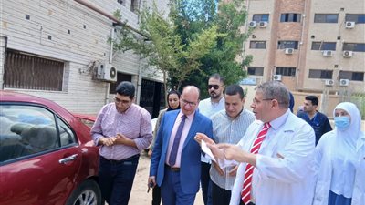 وكيل صحة الدقهلية يستمع لآراء المرضى ويتابع سير العمل على أرض الواقع