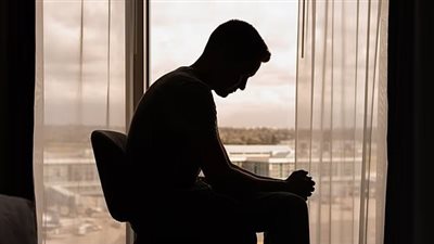 احذر.. مسكن شائع يسبب الهلوسة ويؤدي إلى تشخيصات خاطئة بالفصام