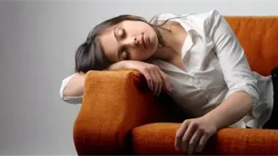 باحثون يحددون 5 أطعمة قد تسبب الشعور بالتعب الدائم