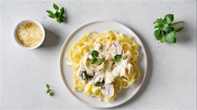 طريقة تحضير الفيتوتشيني بالدجاج والمشروم