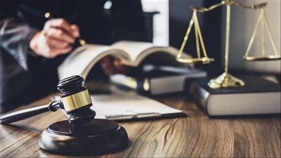 الاستماع لأقوال شهود العيان في واقعة الاعتداء على شاب بالأسلحة البيضاء بالحوامدية