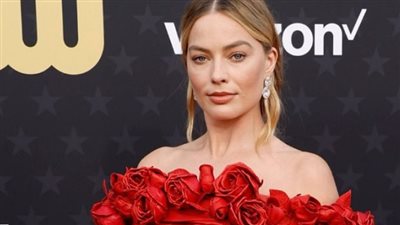 مارجوت روبي تكشف عن جانبها العائلي: الأمومة 