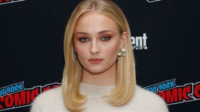 صوفي تيرنر تكشف عن عادتها 