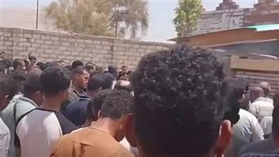 أهالي قرية باجا بسوهاج يشيعون جثمان 