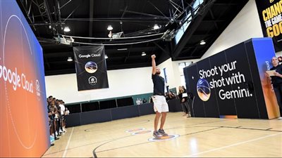  ستيف كاري يدخل عصر الذكاء الاصطناعي بشراكة مع جوجل 