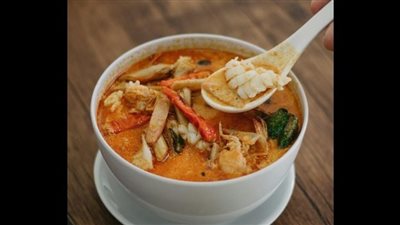 طريقة عمل شوربة السي فود بالصلصة الحمراء