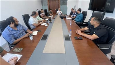   وضع ترتيبات معسكر المنتخب المشارك في كأس العرب ومواجهة تونس وديًا 