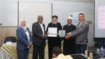 رائدات الأعمال العربيات تكرم 24 شخصية في احتفالية رموز مصرية بأسوان