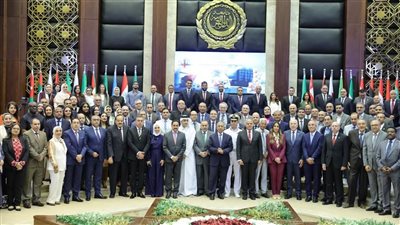 الأكاديمية العربية تفتتح مبنى كلية النقل الدولي واللوجستيات الجديد بأبي قير