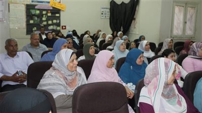 ورشةعمل لمعلمات التعليم المجتمعى للارتقاء بمستوى الخدمات التعليمية بالغربية