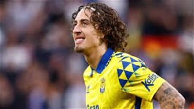 بروسيا دورتموند يعلن ضم مهاجم ولفرهامبتون الانجليزي 