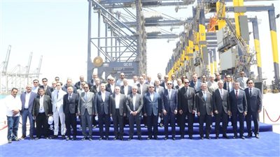 وزير الصناعة والنقل يتابع التقدم في معدلات تنفيذ مشروع تطوير واستكمال ميناء السخنة