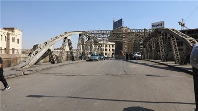 محافظ القاهرة: إخلاء كوبرى الليمون من الإشغالات ونقل الباعة الجائلين لأماكن بديلة