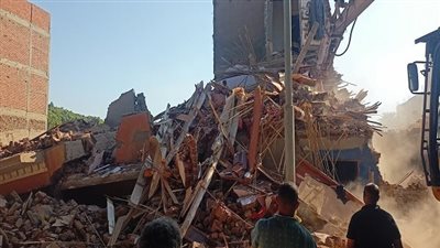 بسبب خزان الصرف.. انهيار عقار أبوشيل بأسيوط يهدم حياة أسرة كاملة