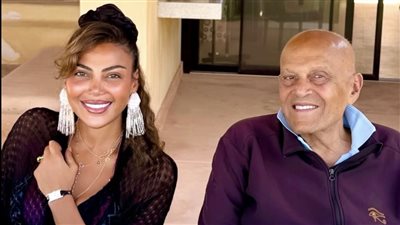 ريهام حجاج تلتقي الدكتور مجدي يعقوب في الساحل الشمالي