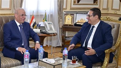 السفير العراقي يقترح إنشاء فرع لجامعة القاهرة في بلاده 