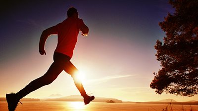  الرياضة المكثفة قد تخفي خطرا صامتًا للسرطان.. باحثون يكشفون