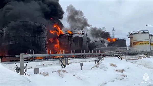 عاجل.. إيران تعلن استهداف مواقع أمريكية وإسرائيلية في غرب آسيا