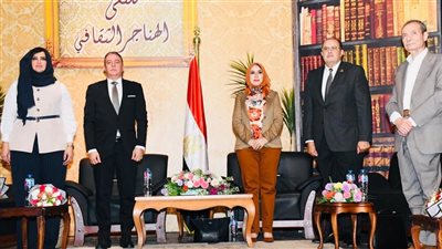 الذكاء الاصطناعي وتأثيره في حياتنا بملتقى الهناجر الثقافي 