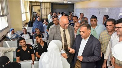 محافظ الشرقية يفاجئ عيادة المبرة ويوجه بتحسين الخدمات الطبية