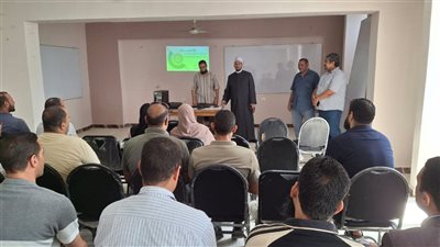 رئيس منطقة الإسكندرية الأزهرية يتفقد برامج التدريب واختبارات التحويل وورش العمل