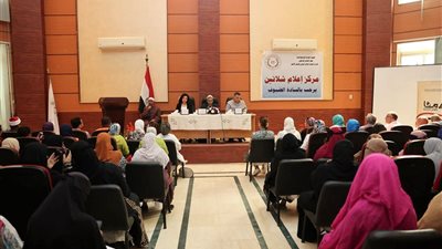 قومى  المرأة ينظم فعالية 