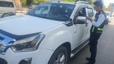  حملة  للكشف عن تعاطي المواد المخدرة  بشارع المشاية بالمنصورة 