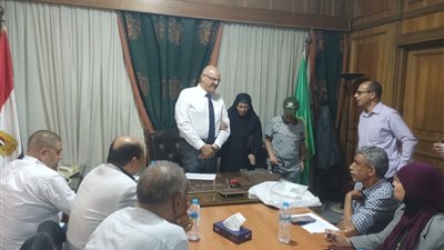 محافظ القليوبية يعقد لقاءً جماهيريًا بالقناطر الخيرية لبحث وحل مشكلات المواطنين