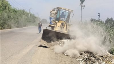رفع 35 طن مخلفات في يوم واحد.. حملات مكبرة بكوم حمادة لرفع كفاءة الطرق 