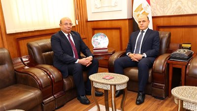 محافظ كفرالشيخ يستقبل رئيس فرع هيئة الرقابة الإدارية بالمحافظة 