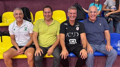 استقبال حافل لطارق محروس في معسكر منتخب اليد بعد تعافيه