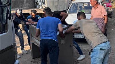 ضبط 3 أطنان برجر وسجق وعجينة كفتة فاسدة بمنشأة مخالفة بالهرم