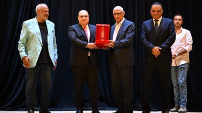 قصور الثقافة تكرم اللواء خالد مجاور في ختام ملتقى المبدع الصغير بشمال سيناء