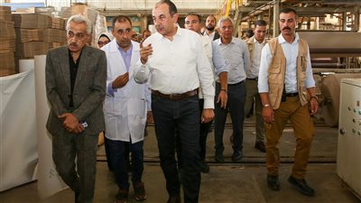 وزير قطاع الأعمال يزور شركة العبوات والمستلزمات الطبية بالعاشر من رمضان